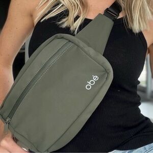 Obe | unisex,‎ one size - green belt bag, crossbody, NWOT